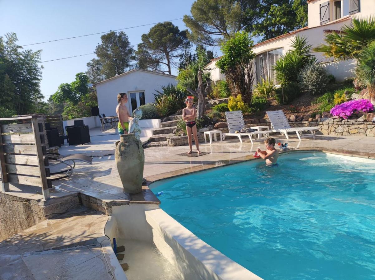 Villas-Piscine Les Mimosas Fréjus Esterno foto