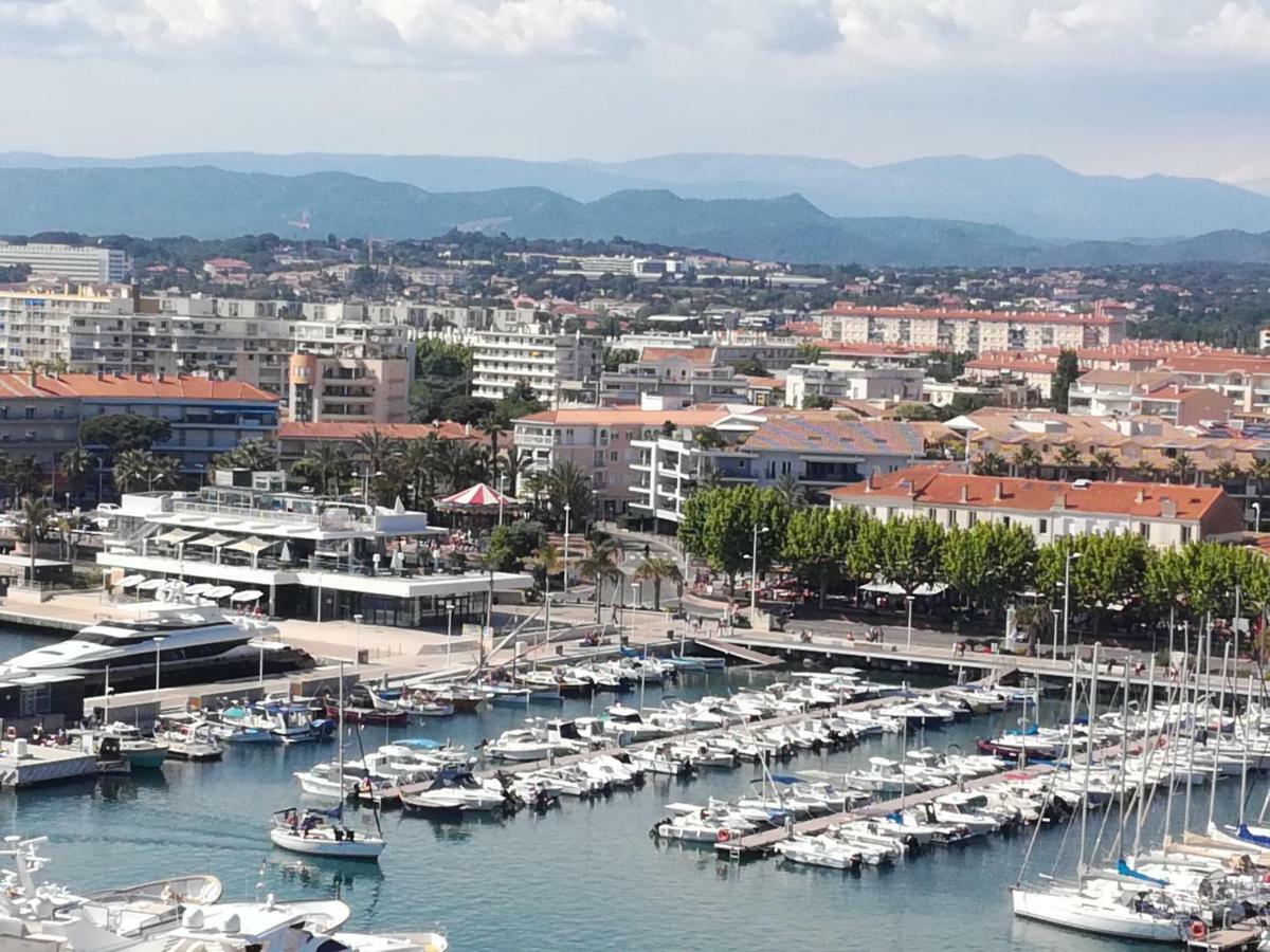 Villas-Piscine Les Mimosas Fréjus Esterno foto